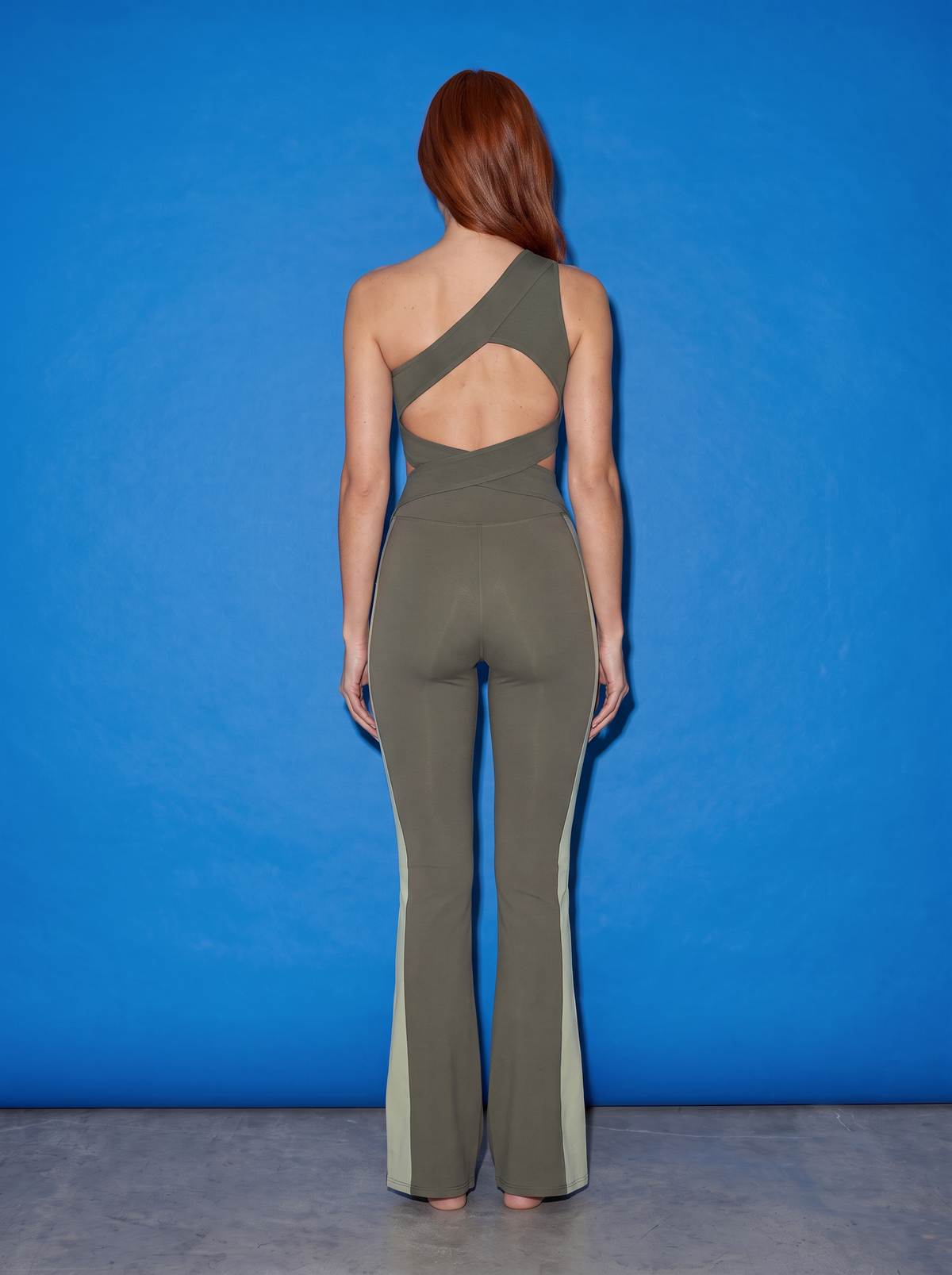Asymmetric Active Suit